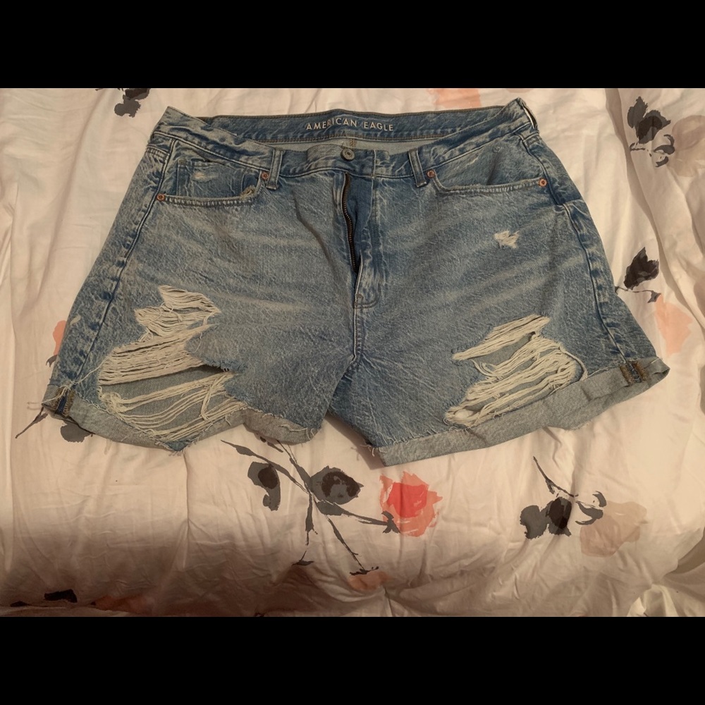 AE Mom Shorts!